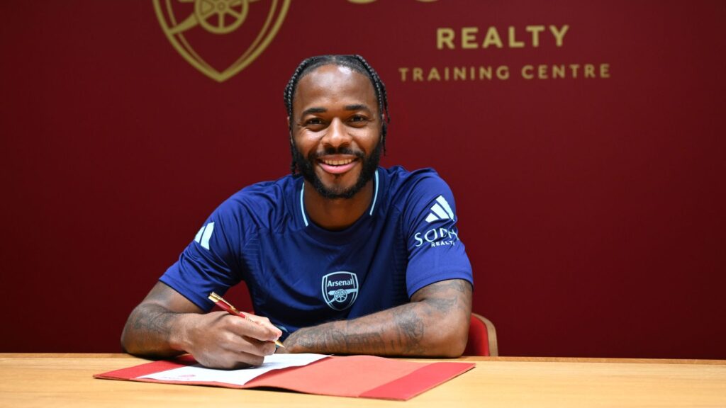 Arsenal Menggaet Raheem Sterling