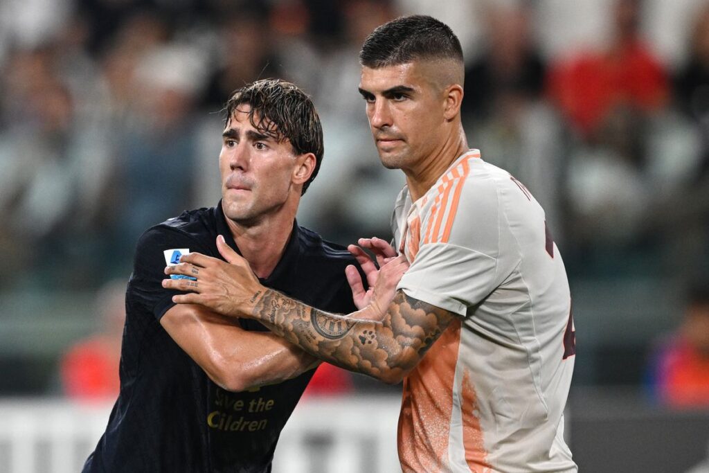 Gianluca Mancini AS Roma Drama Tanpa Gol di Turin AS Roma vs Juventus