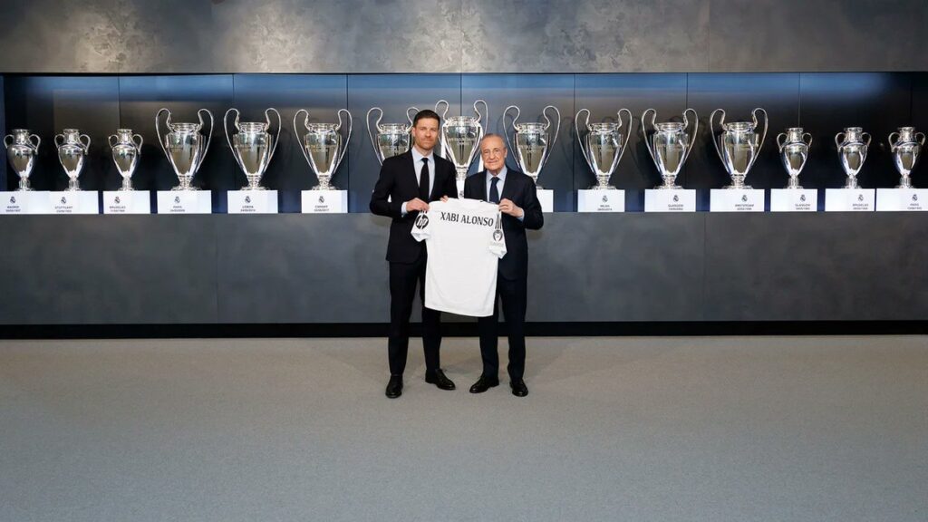 Xabi Alonso & Florentino Perez-Bola Banter