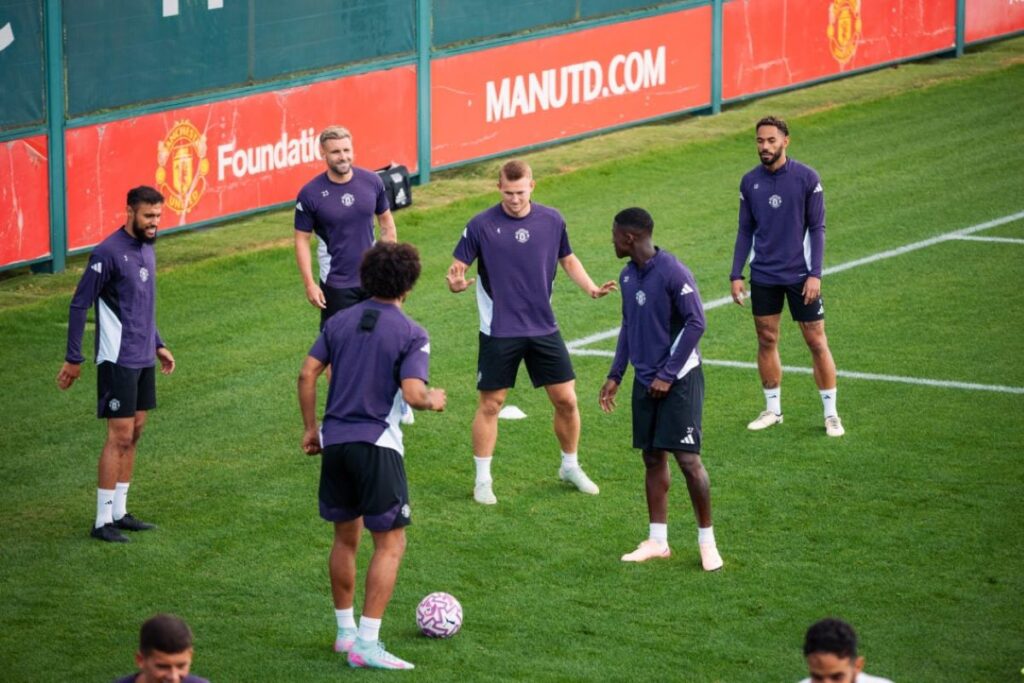 Skuad baru Manchester United sedang berlatih-Bola Banter