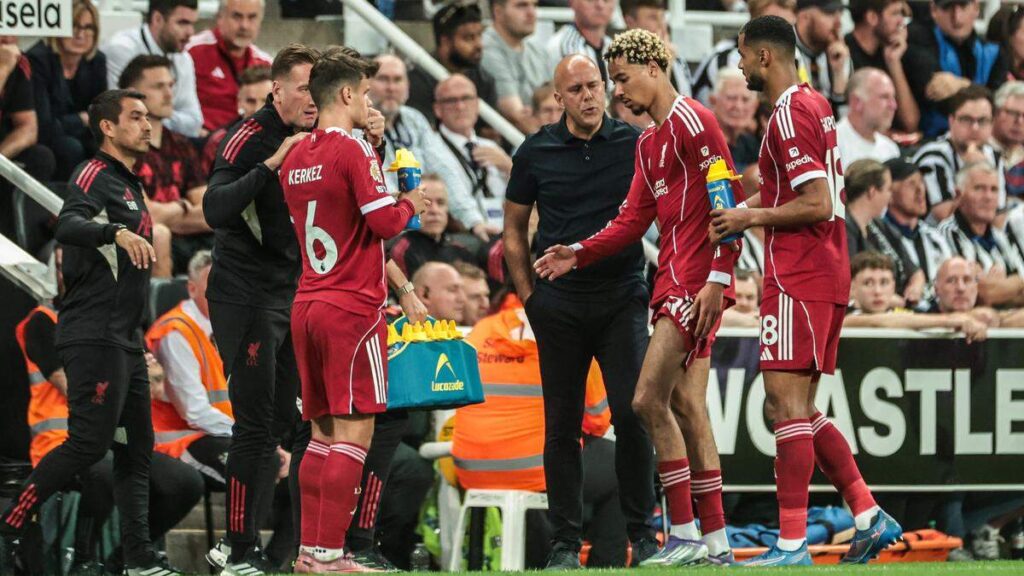 Arne Slot Liverpool-Bola Banter