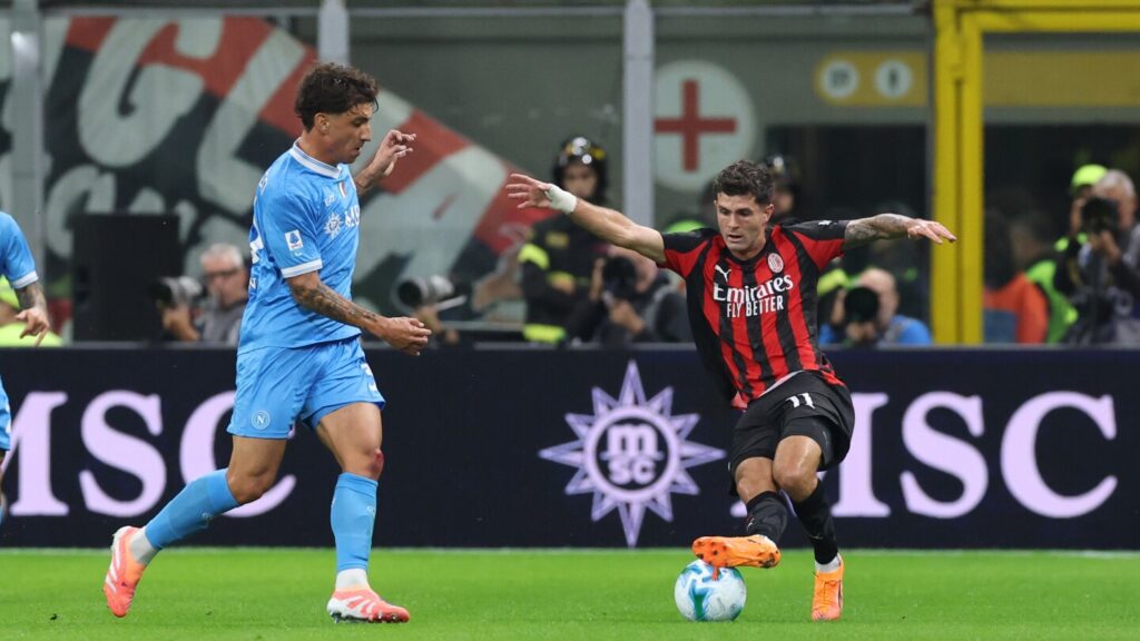 Pulisic AC Milan vs Napoli-Bola Banter