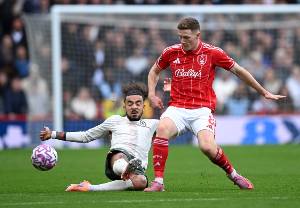 Malo Gusto kartu merah melawan Nottingham Forest-Bola Banter