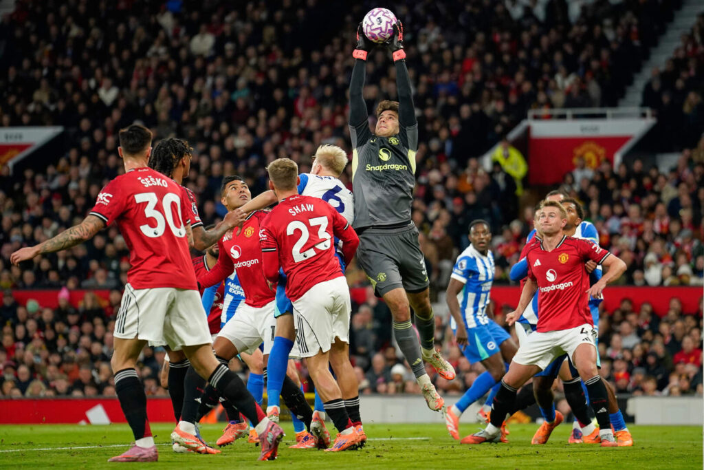 Kemenangan Beruntun United_Bola Banter_Senne Lammens
