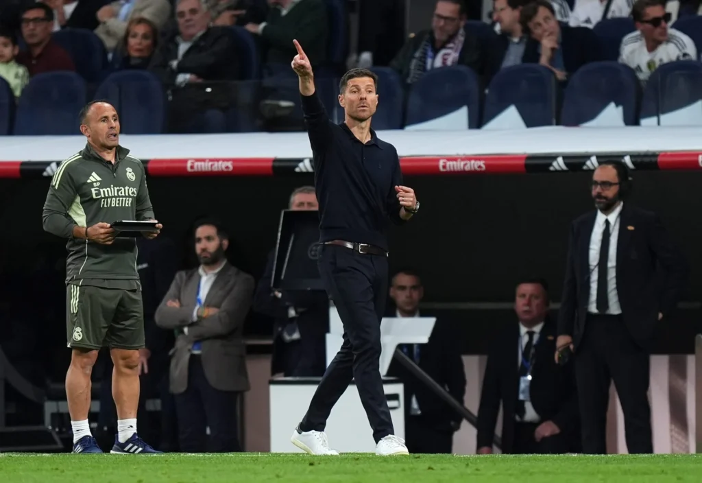 Real Madrid Permalukan Barcelona_Bola Banter_xabi alonso