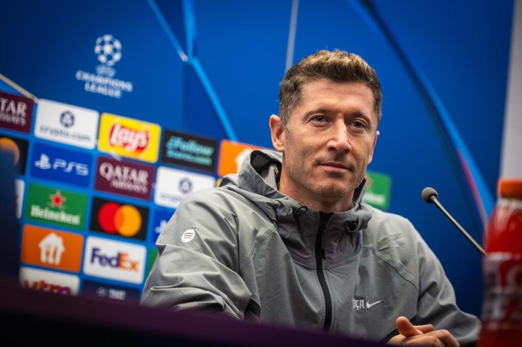 AC Milan incar Lewandowski_Bola Banter_Robert Lewandowsi Barcelona