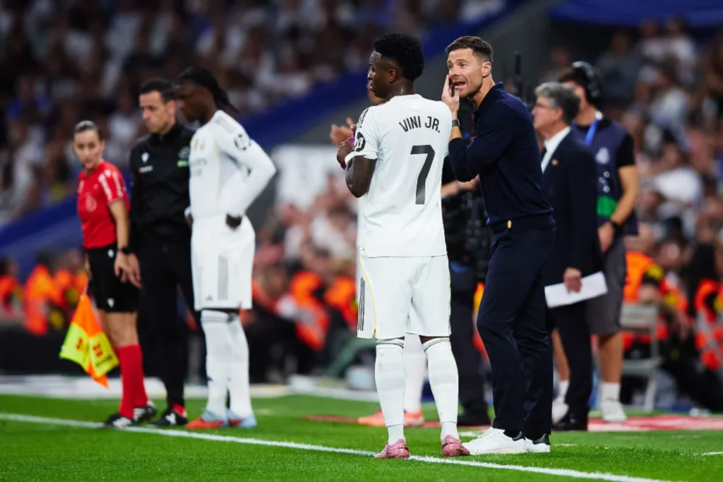 apakah vini akan dijual_Bola Banter_xabi alonso